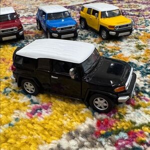 Toyota FJ Cruiser 1:36 Die-Cast Car - Black